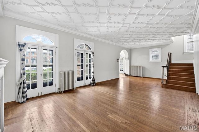 49 Aberdeen Place, Clayton, MO 63105