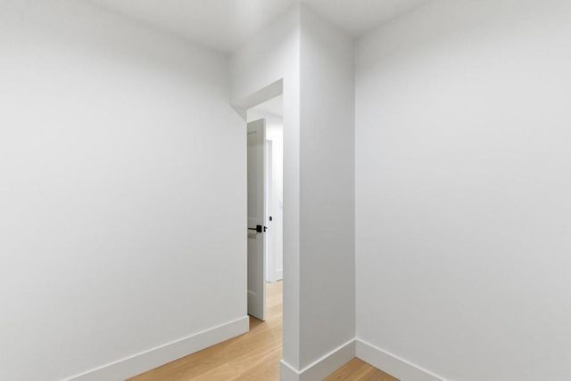 560 El Camino Real 207, San Carlos, CA 94070