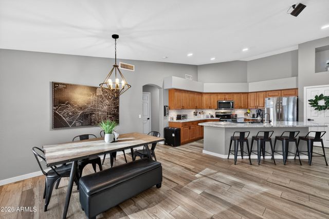 2174 S STUART Avenue, Gilbert, AZ 85295
