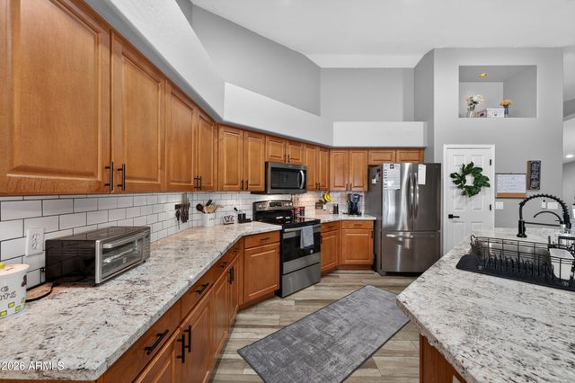 2174 S STUART Avenue, Gilbert, AZ 85295