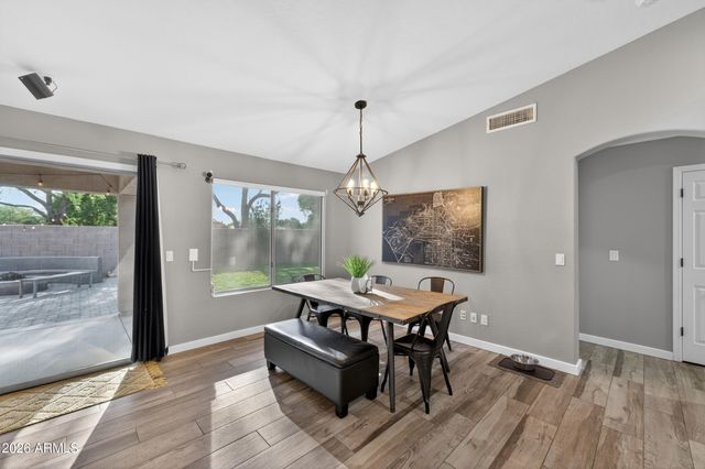 2174 S STUART Avenue, Gilbert, AZ 85295