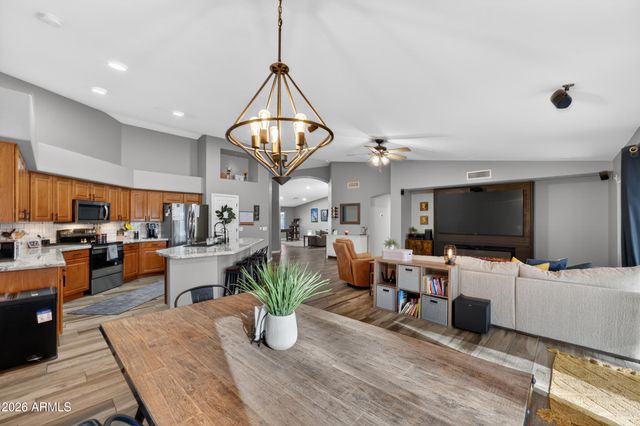 2174 S STUART Avenue, Gilbert, AZ 85295