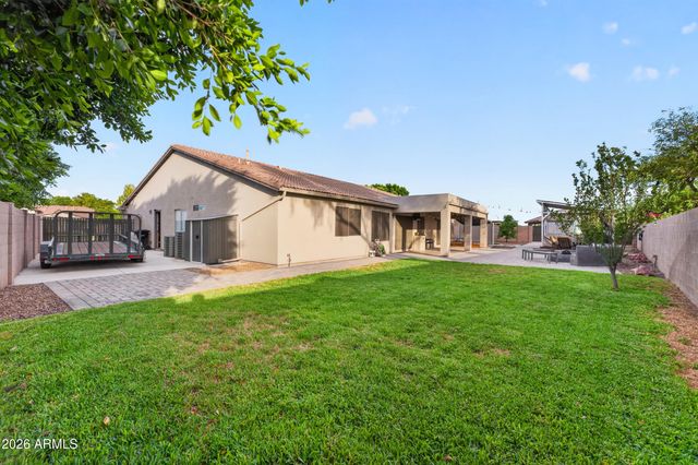 2174 S STUART Avenue, Gilbert, AZ 85295