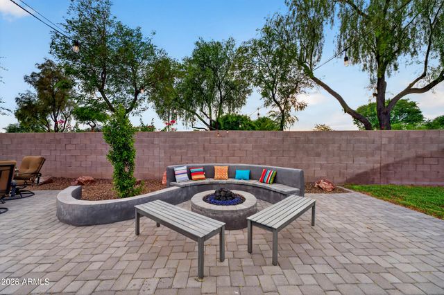 2174 S STUART Avenue, Gilbert, AZ 85295