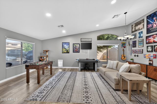 2174 S STUART Avenue, Gilbert, AZ 85295