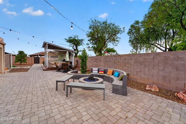 2174 S STUART Avenue, Gilbert, AZ 85295