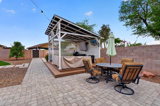 2174 S STUART Avenue, Gilbert, AZ 85295