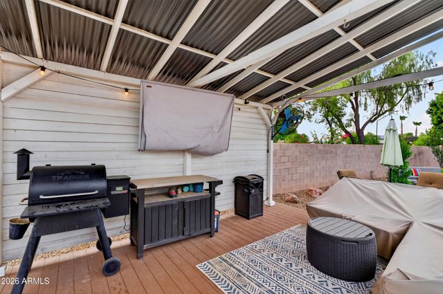 2174 S STUART Avenue, Gilbert, AZ 85295