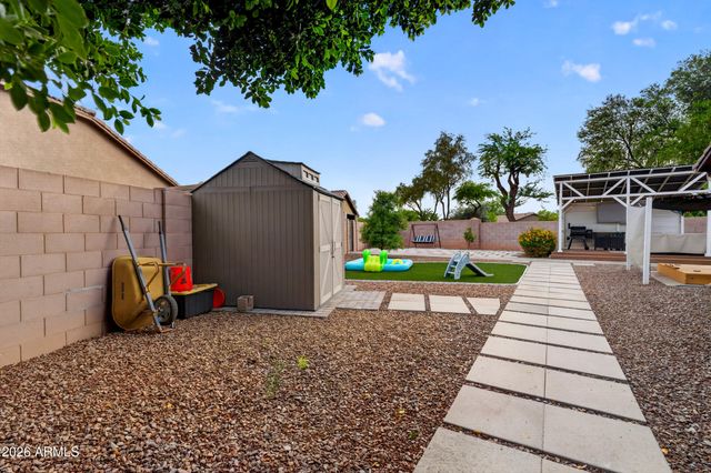 2174 S STUART Avenue, Gilbert, AZ 85295