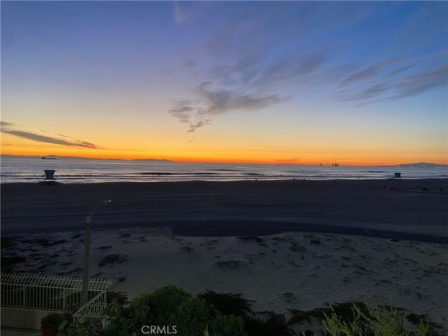 711 Pacific Coast Highway 324, Huntington Beach, CA 92648