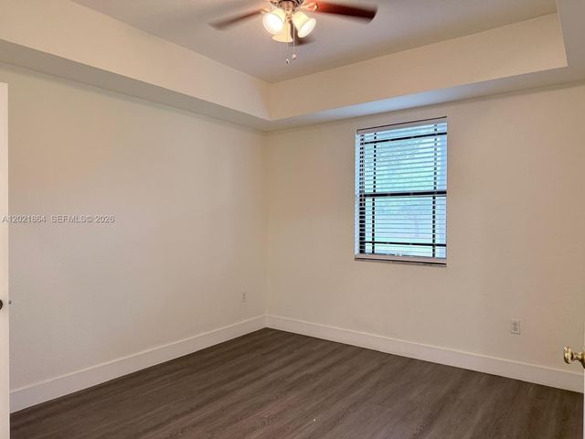 3585 NE 5th St 102, Homestead, FL 33033