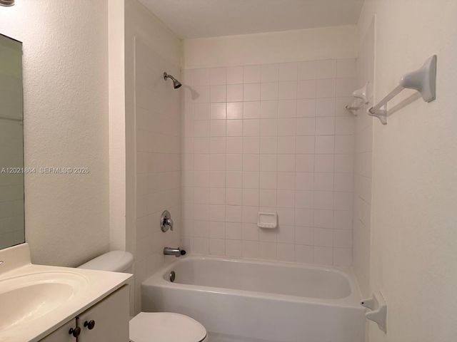 3585 NE 5th St 102, Homestead, FL 33033