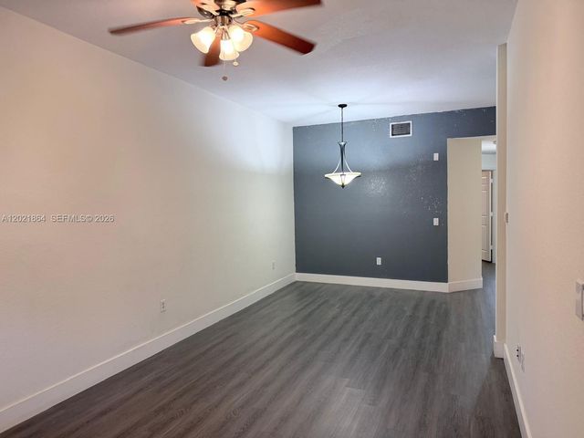 3585 NE 5th St 102, Homestead, FL 33033