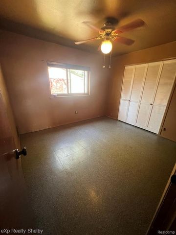 19833 Macel Street, Roseville, MI 48066