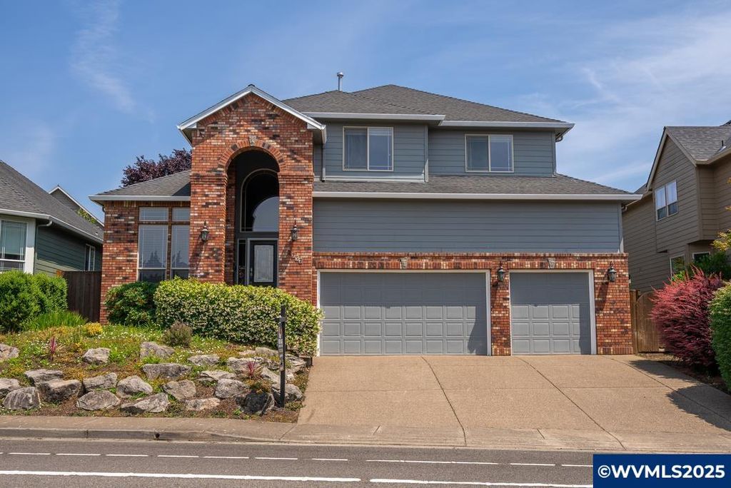 2757 Islander Av NW, Salem, OR 97304