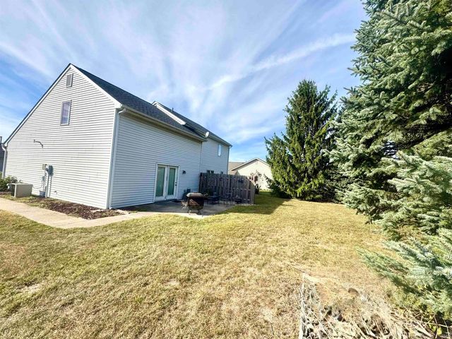 1231 Lost Lock Way, New Haven, IN 46774