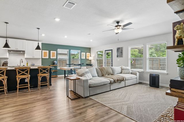10738 YELLOWTAIL BLVD, Boerne, TX 78006