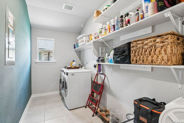 10738 YELLOWTAIL BLVD, Boerne, TX 78006