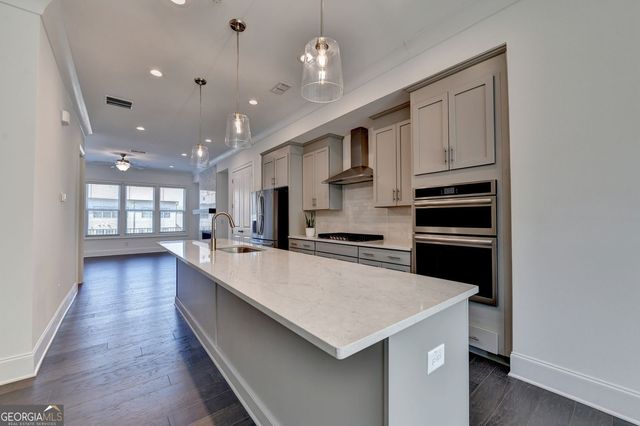 6766 Encore Boulevard, Sandy Springs, GA 30328
