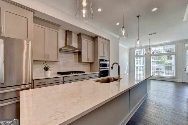 6766 Encore Boulevard, Sandy Springs, GA 30328