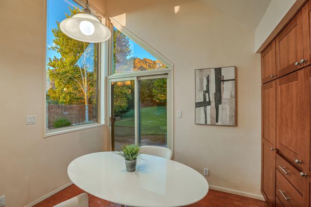 626 Black Hawk Drive NE, Albuquerque, NM 87122