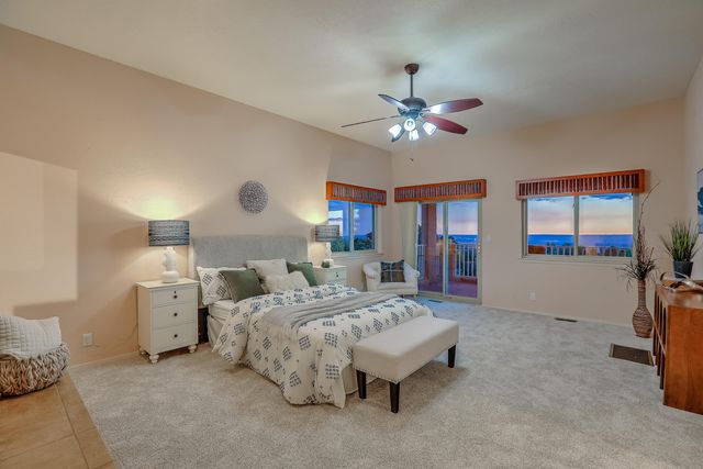 626 Black Hawk Drive NE, Albuquerque, NM 87122