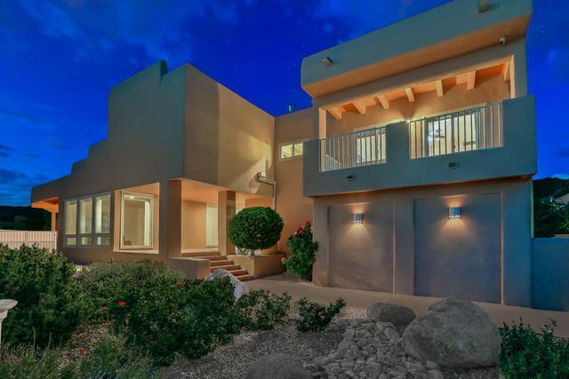 626 Black Hawk Drive NE, Albuquerque, NM 87122