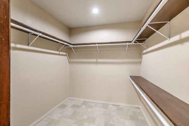 626 Black Hawk Drive NE, Albuquerque, NM 87122