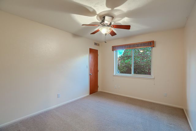 626 Black Hawk Drive NE, Albuquerque, NM 87122