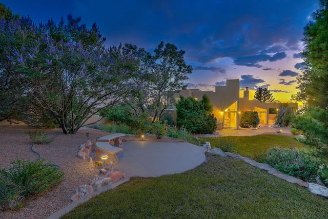 626 Black Hawk Drive NE, Albuquerque, NM 87122