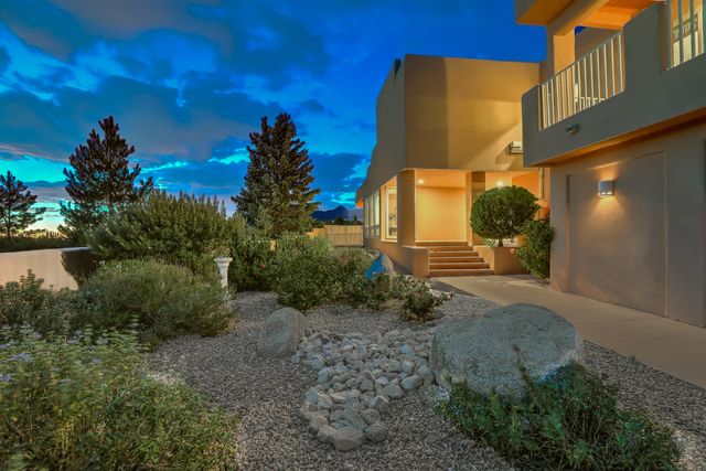 626 Black Hawk Drive NE, Albuquerque, NM 87122