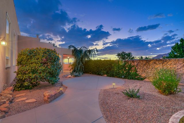 626 Black Hawk Drive NE, Albuquerque, NM 87122
