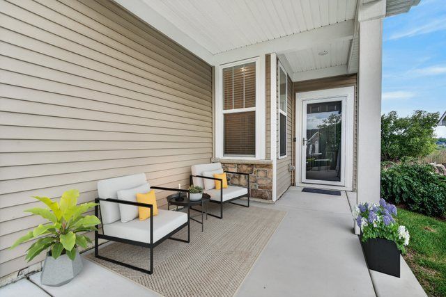 2861 Briargate Drive, Lindenhurst, IL 60046