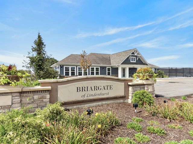 2861 Briargate Drive, Lindenhurst, IL 60046