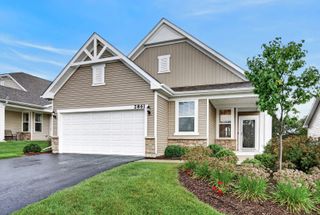 2861 Briargate Drive, Lindenhurst, IL 60046