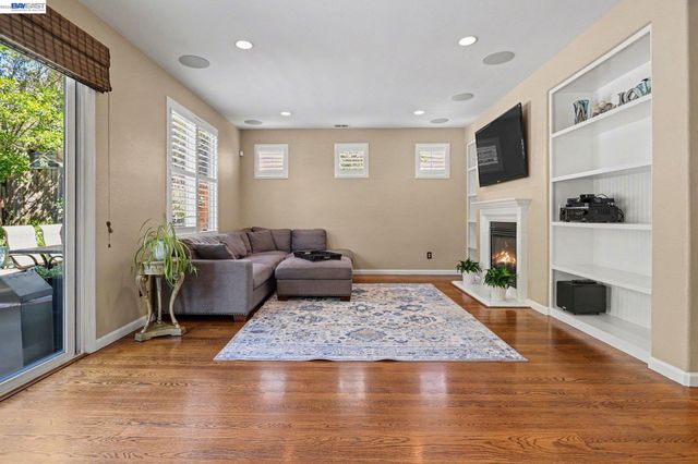 3743 FERNCROFT WAY, Dublin, CA 94568