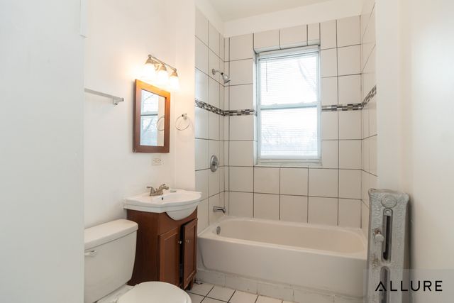 7250 S Yale Avenue 3N, Chicago, IL 60621