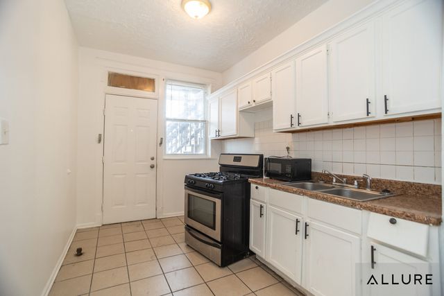 7250 S Yale Avenue 3N, Chicago, IL 60621