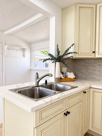 5820 Dewey Blvd, Sacramento, CA 95824