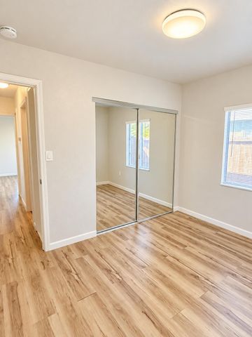 5820 Dewey Blvd, Sacramento, CA 95824