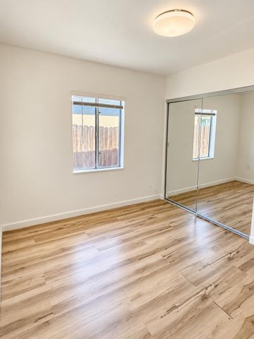 5820 Dewey Blvd, Sacramento, CA 95824