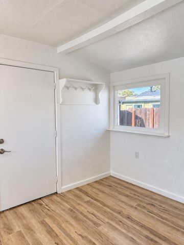 5820 Dewey Blvd, Sacramento, CA 95824