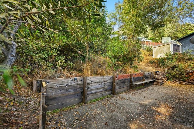 11664 Lakeview Dr, Clearlake Oaks, CA 95423