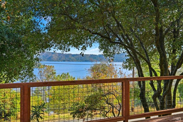11664 Lakeview Dr, Clearlake Oaks, CA 95423
