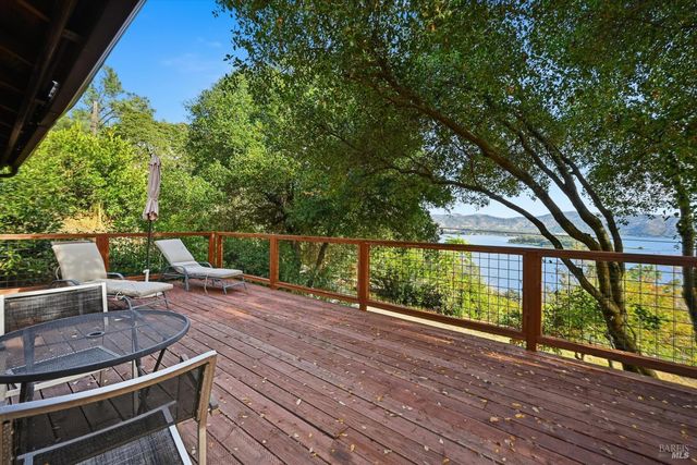 11664 Lakeview Dr, Clearlake Oaks, CA 95423