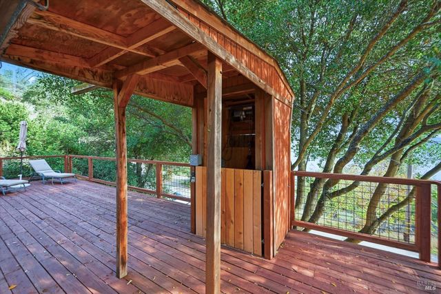 11664 Lakeview Dr, Clearlake Oaks, CA 95423