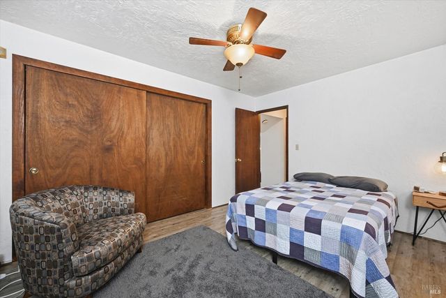 11664 Lakeview Dr, Clearlake Oaks, CA 95423