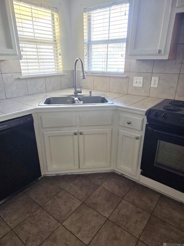 9930 Glavin Ave, Baton Rouge, LA 70810