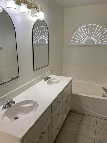 9930 Glavin Ave, Baton Rouge, LA 70810