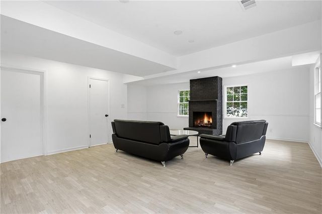 2437 Flair Knoll Drive, Atlanta, GA 30345